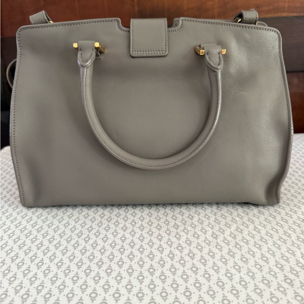 Saint Laurent baby cabas, in gray with gold hardware. - Picture 7 of 11